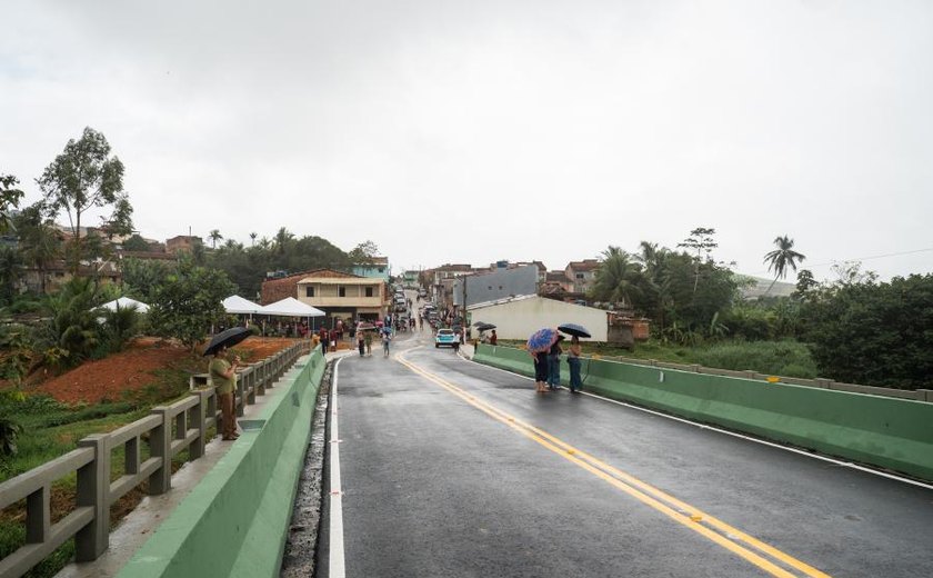 Governo inaugura ponte sobre o Rio Comandatuba em Porto Calvo e liga acesso à AL-465
