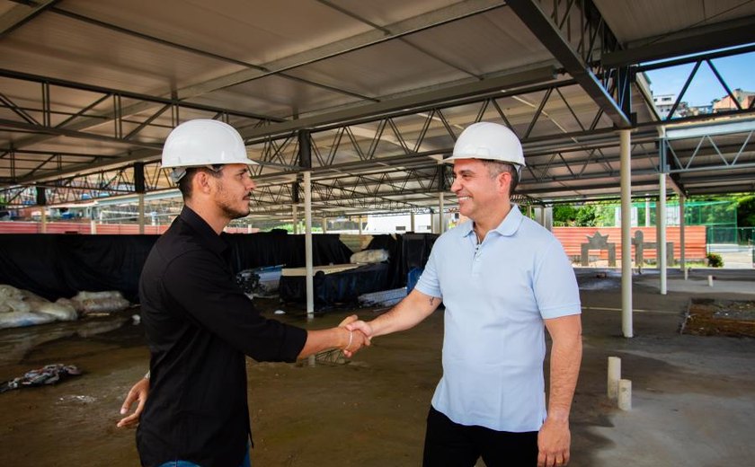 Governador visita obras da 2ª Creche Cria na Grota do Cigano e garante expansão da educação infantil em AL