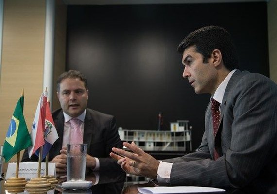 Governador apresenta projetos de contenção de enchentes a ministro
