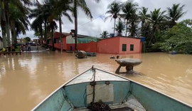 Porto Calvo: 50 famílias ficam desalojadas e outras 10 desabrigadas após rios transbordarem e água invadir casas