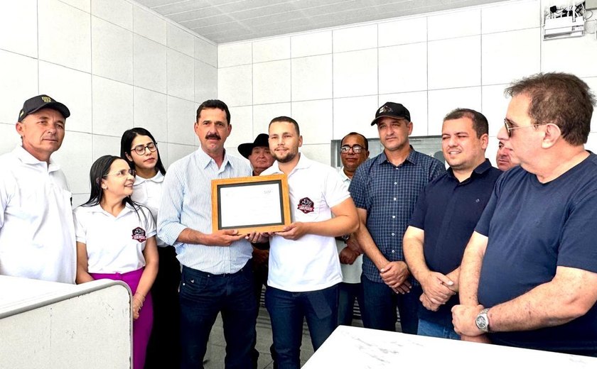 Conagreste entrega o 10º Selo SIM para frigorífico em Limoeiro de Anadia e impulsiona novos mercados no Agreste