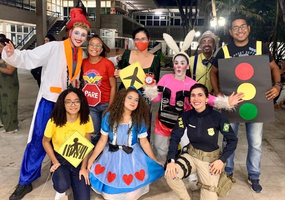 PRF prestigia apresentações de alunos da Ufal da disciplina educação para o trânsito