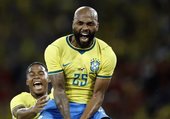 Ancelotti escala 2 times e seleção se despede com goleada sobre Panamá