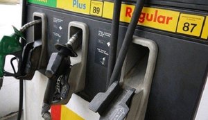 Preço médio da gasolina cai e atinge menor valor em mais de seis meses