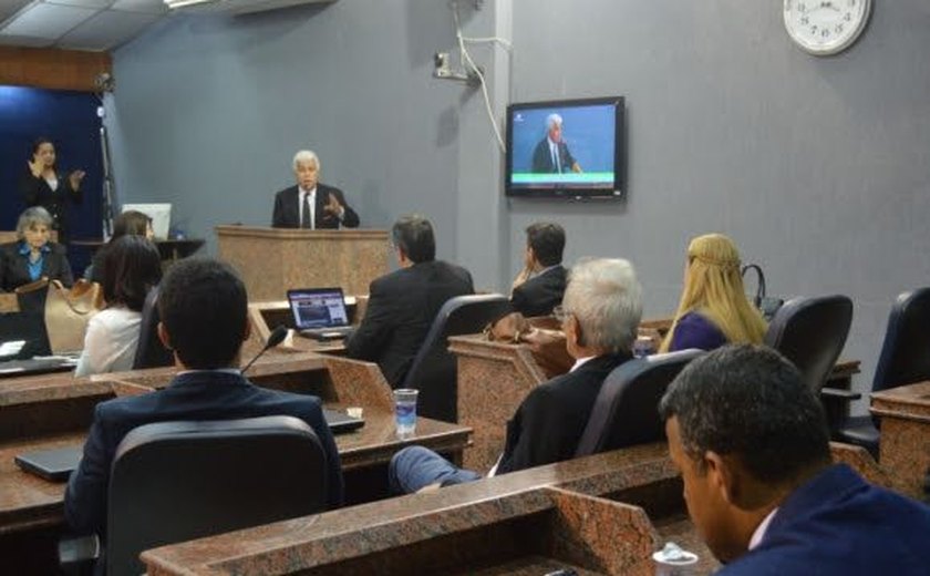 Secretário de Saúde visita Câmara de Maceió e agradece aprovação de projeto