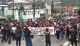 Moradores de Bebedouro cobram indenizações durante protesto