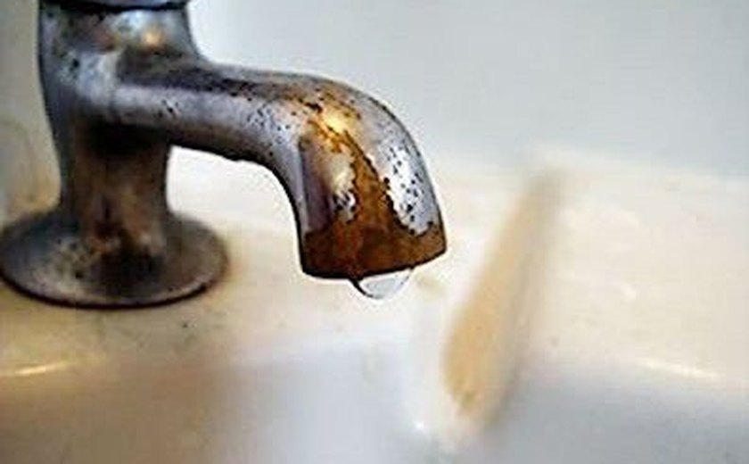 Defeito mecânico afeta abastecimento de água no Riacho Doce
