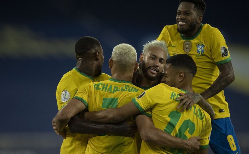 Brasil goleia seleção peruana e segue 100% na Copa América