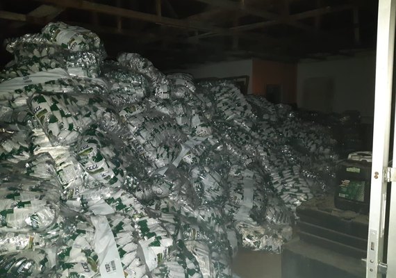 PRF em AL recupera carga de mais de 25 toneladas de leite em pó que havia sido roubada