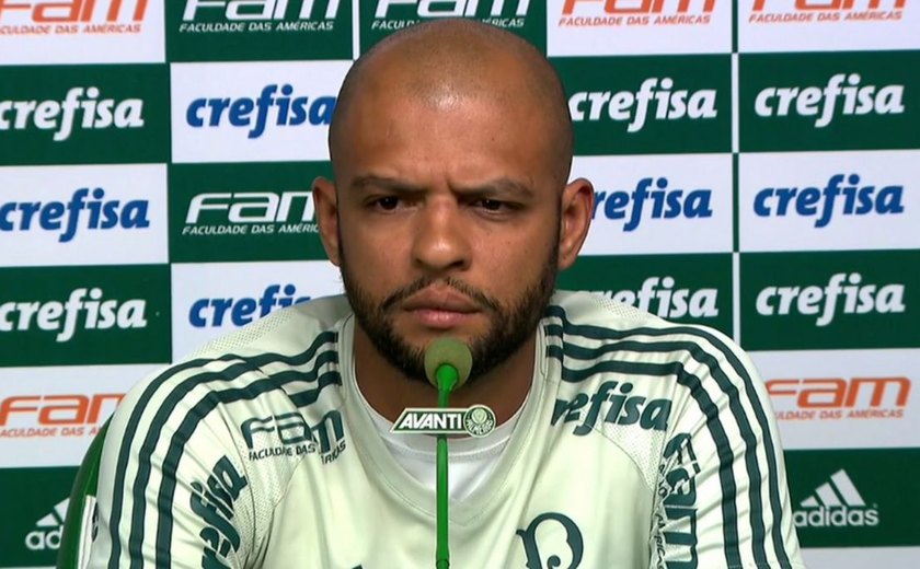 Felipe Melo nega pedido de perdão a Cuca, mas depois recua no Twitter