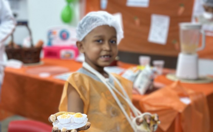 Oficina de Culinária na Pediatria do HGE ensina importância da alimentação saudável a crianças