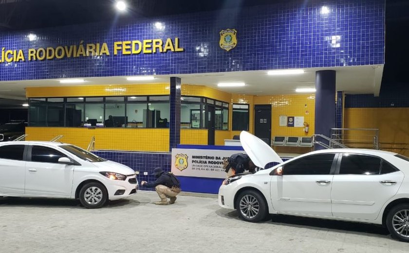 PRF em Alagoas prende duas pessoas por crime de receptação de veículos