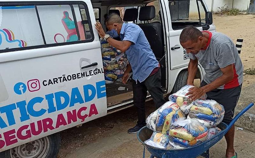 Empresas de ônibus de Maceió doam 100 cestas básicas a instituição de caridade