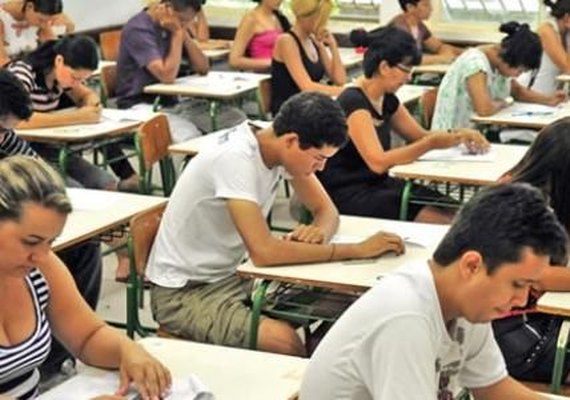 Estudantes têm até esta sexta-feira para renovar contratos do Fies