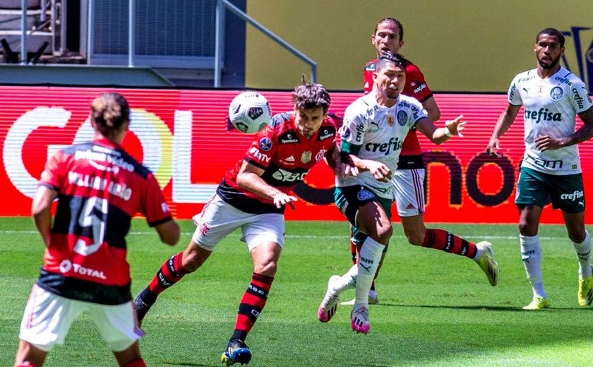 Flamengo é bicampeão da Supercopa do Brasil após derrotar Palmeiras nos pênaltis