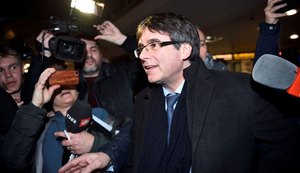 Tribunal Constitucional suspende candidatura de Puigdemont à presidência da Catalunha