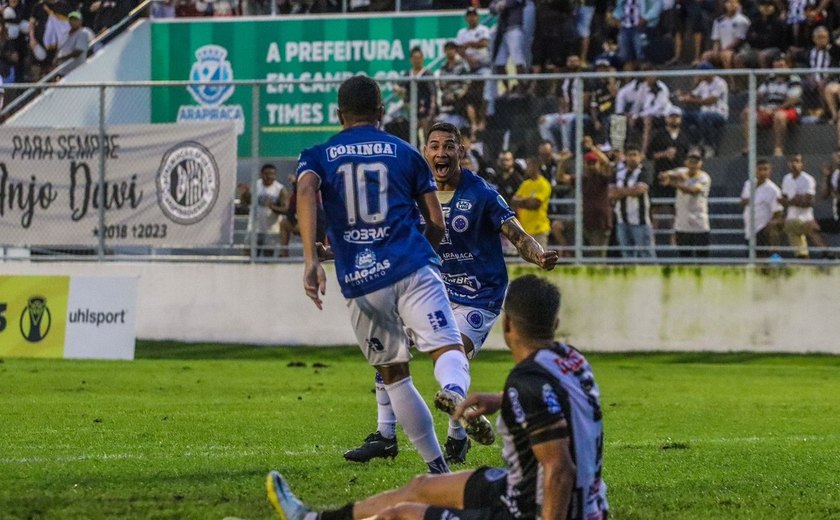 Cruzeiro vence o ASA por 2 a 0 e fica na liderança da chave