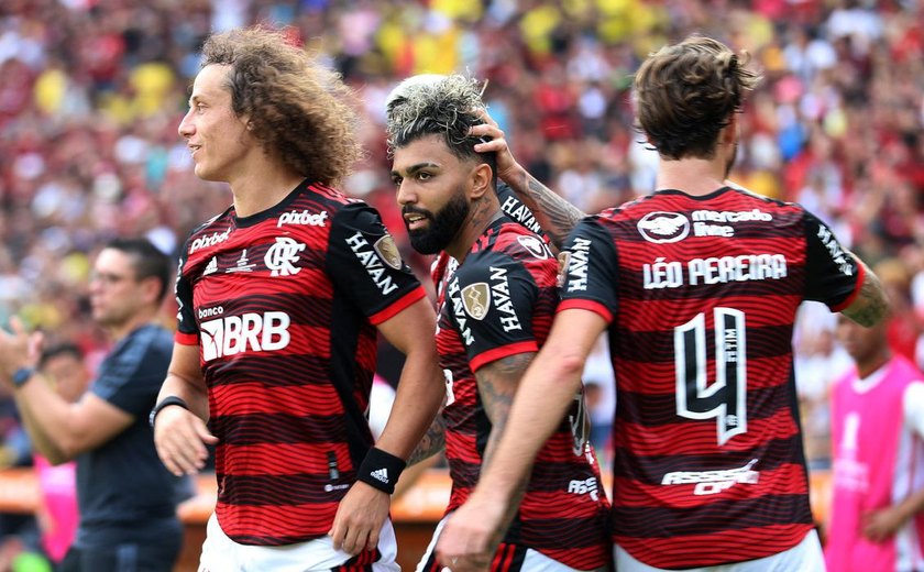 Gabigol decide e Flamengo conquista o tricampeonato da Libertadores