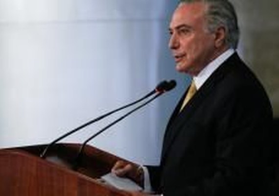 Temer se reúne com ministros e aliados no Palácio do Jaburu