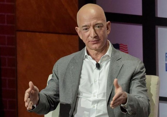 Jeff Bezos diz que Amazon trabalha em regulamentação de reconhecimento facial