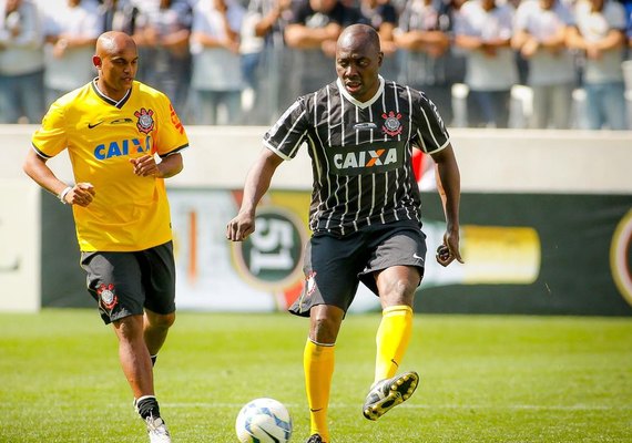 Após passar por cirurgia, ex-jogador Rincón segue em estado crítico