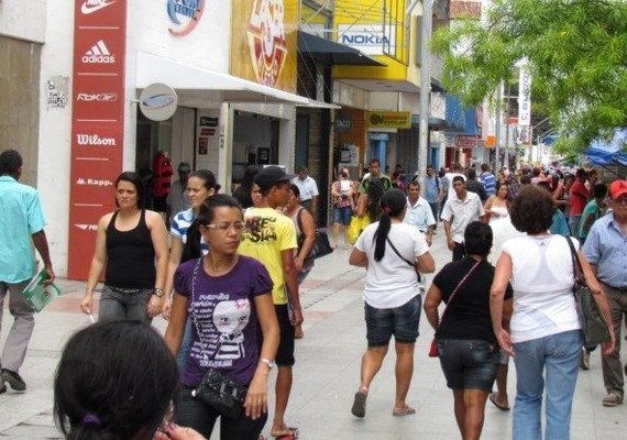 Pesquisa mostra que número de endividados em abril aumentou em Maceió