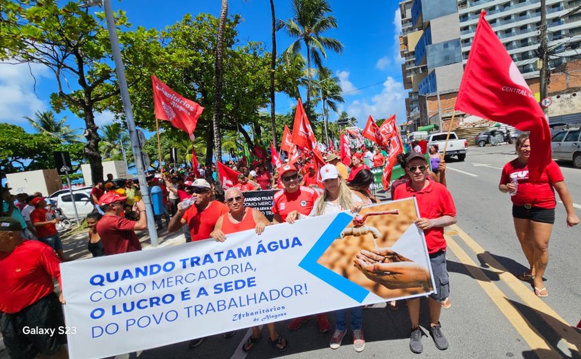 Urbanitários defendem os serviços públicos no dia do trabalhador