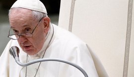 Papa Francisco é internado novamente para exames médicos