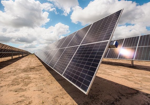 AL lidera crescimento de energia solar no Nordeste em 2024