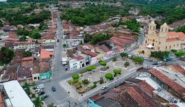 Corpo de jovem de 19 anos é encontrado em rio de Pilar com diversas marcas de tiros