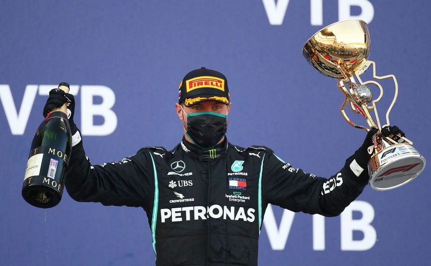 Valtteri Bottas ganha GP da Rússia após punições afastarem Hamilton de recorde