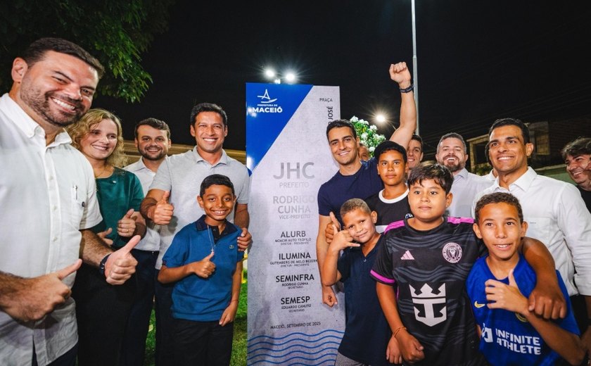 JHC entrega praças revitalizadas e transforma área central de Fernão Velho em parque linear