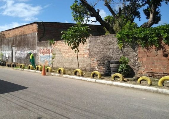 Farol recebe ações de educação ambiental e limpeza urbana