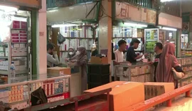 Indonésia suspende vendas de xaropes após morte de quase 100 crianças