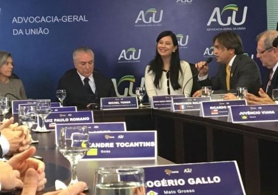 Procurador-geral do Estado assina dois acordos com a AGU em Brasília