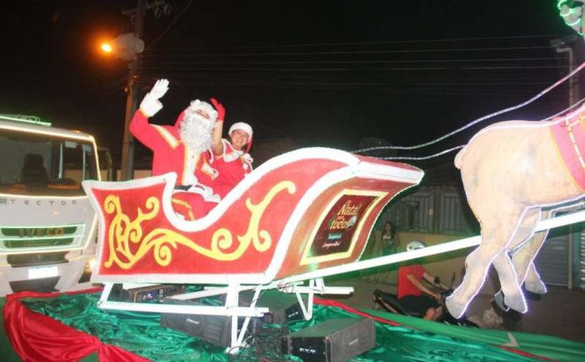 Papai Noel visita comunidades em Arapiraca