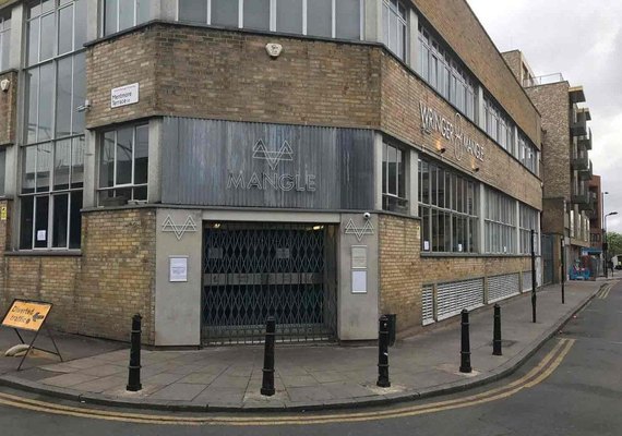 No Reino Unido, ataque com ácido em discoteca deixa 12 pessoas feridas