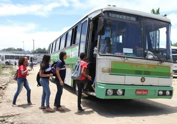 Seduc permite que escolas contratem profissionais para transporte de estudantes