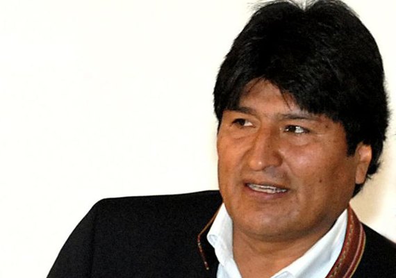 Evo Morales: ajuda humanitária é 'cavalo de Troia' para invadir Venezuela