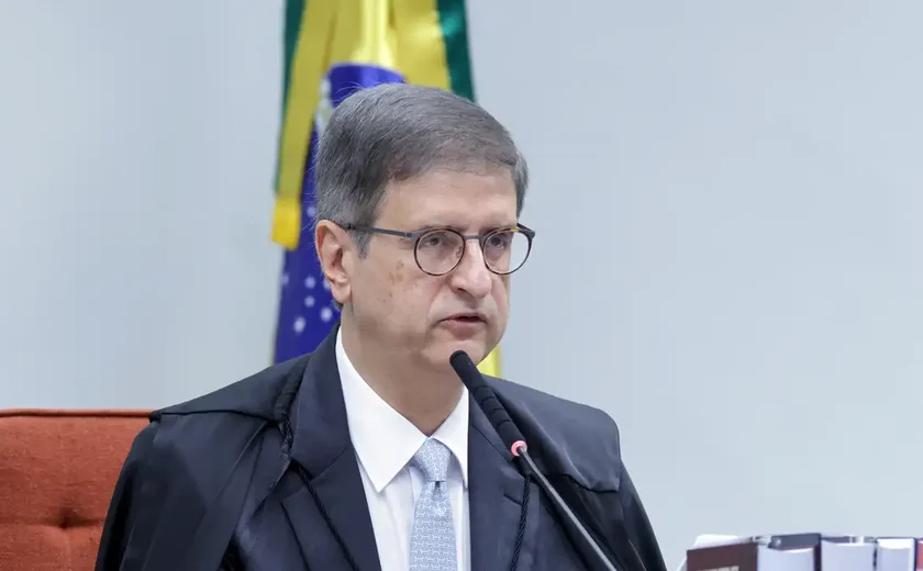 PGR apresenta parecer contrário à prisão domiciliar para Bolsonaro