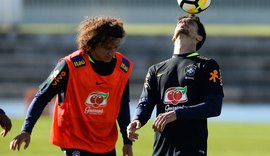 David Luiz e Thiago Silva voltam a atuar juntos três anos após a Copa