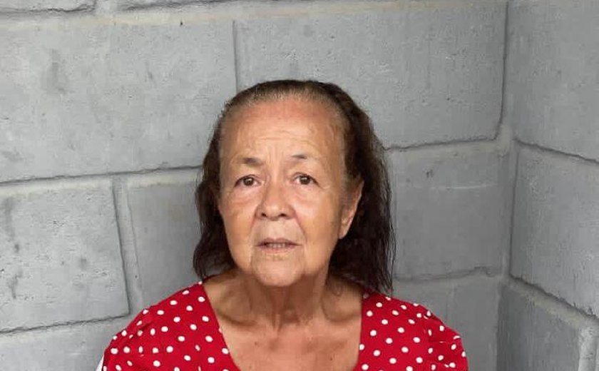 Idosa perdida é encontrada em área industrial de Maceió e já está com a família