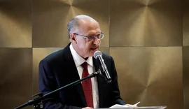 Alckmin deixará ministério em abril, mas seguirá como vice