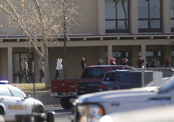 Estados Unidos: tiroteio em escola do Novo México deixa três mortos