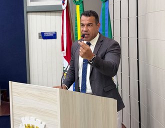 Câmara destaca importância do Dia dos Professores e cobra mais investimentos na educação