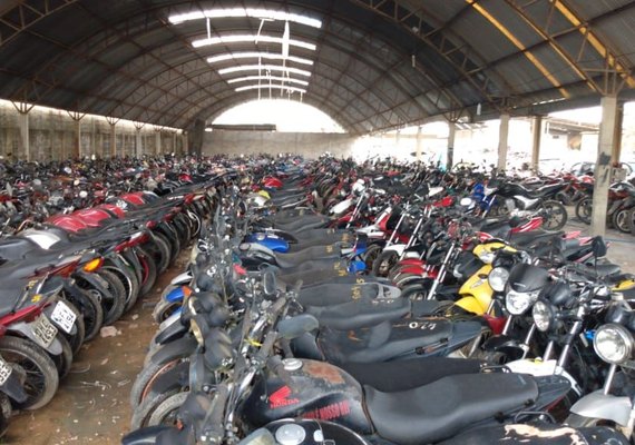 Detran/AL notifica proprietários de veículos aprendidos em Arapiraca sobre leilão