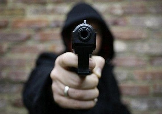 Comerciante é morto a tiros dentro do próprio estabelecimento