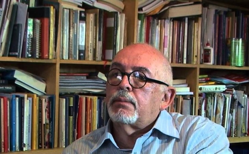 Professor da Ufal e pesquisador da Educação, Élcio de Gusmão Verçosa morre aos 73 anos