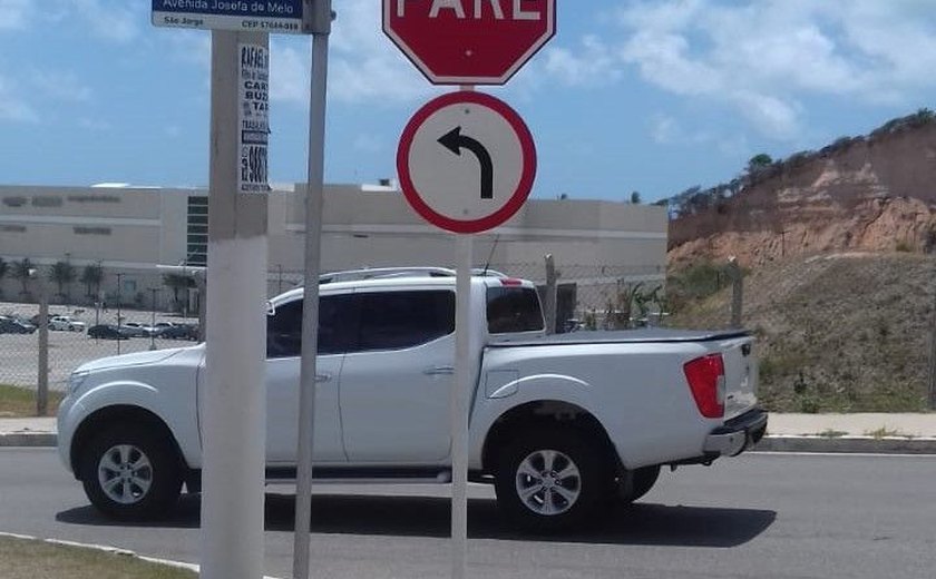 Prefeitura de Maceió segue com sinalização em vias da parte baixa