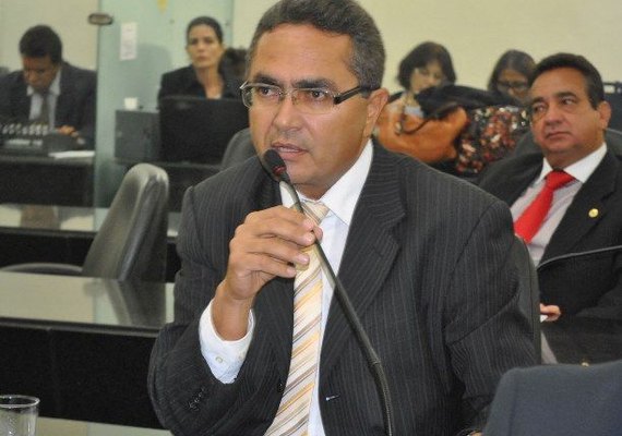 Deputado Francisco Tenório pede ação contra Odebrecht